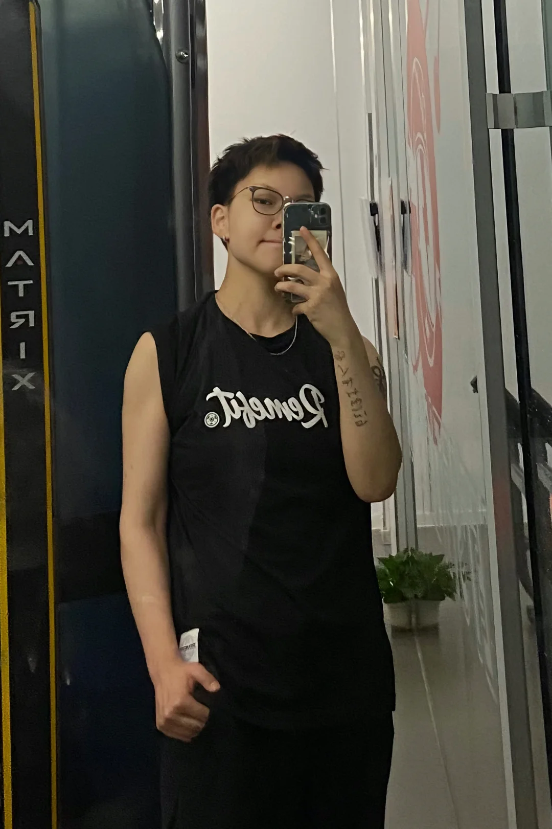 短发女生｜健身两个月终于告别儿童身材