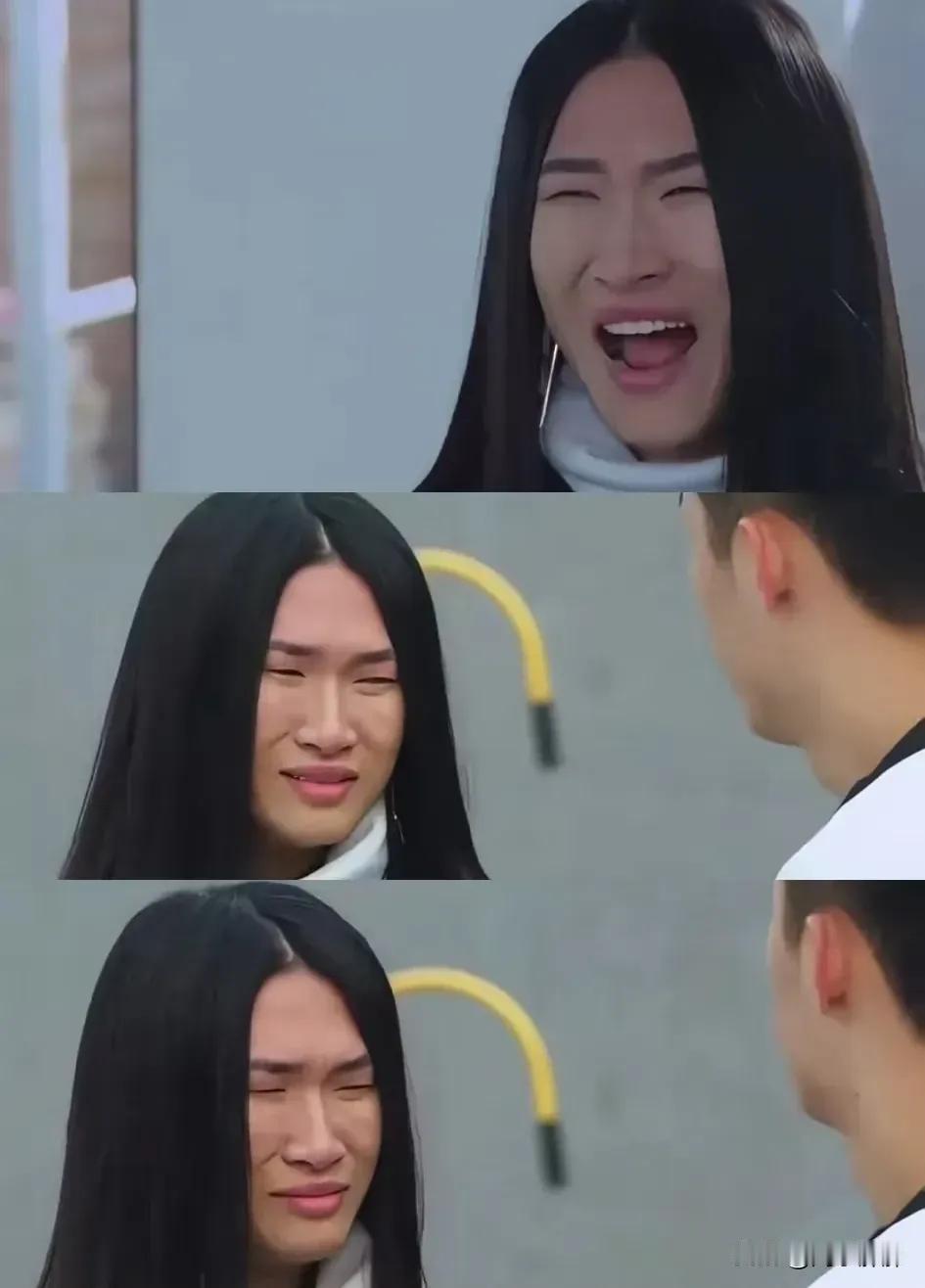 超模～娄清～

奈何，老外就好这一口～
不然人家也成不了超模！

该说不说，就这