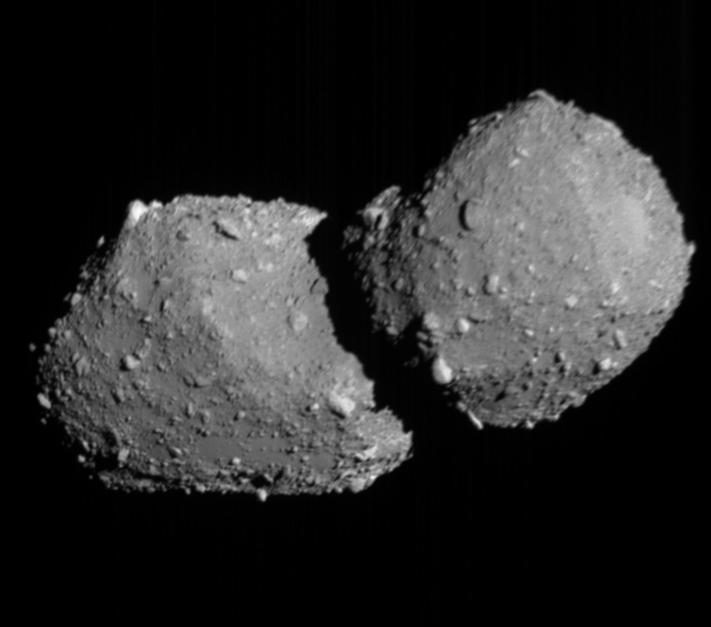 日本隼鸟2号光学导航相机昨天拍摄的小行星“Torifune” 