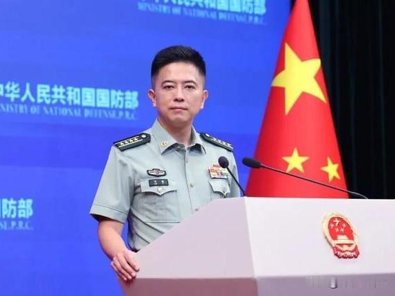 7月9日下午，国防部新闻发言人陈曦大校就近期涉军问题发布消息。
“台独”是绝路，