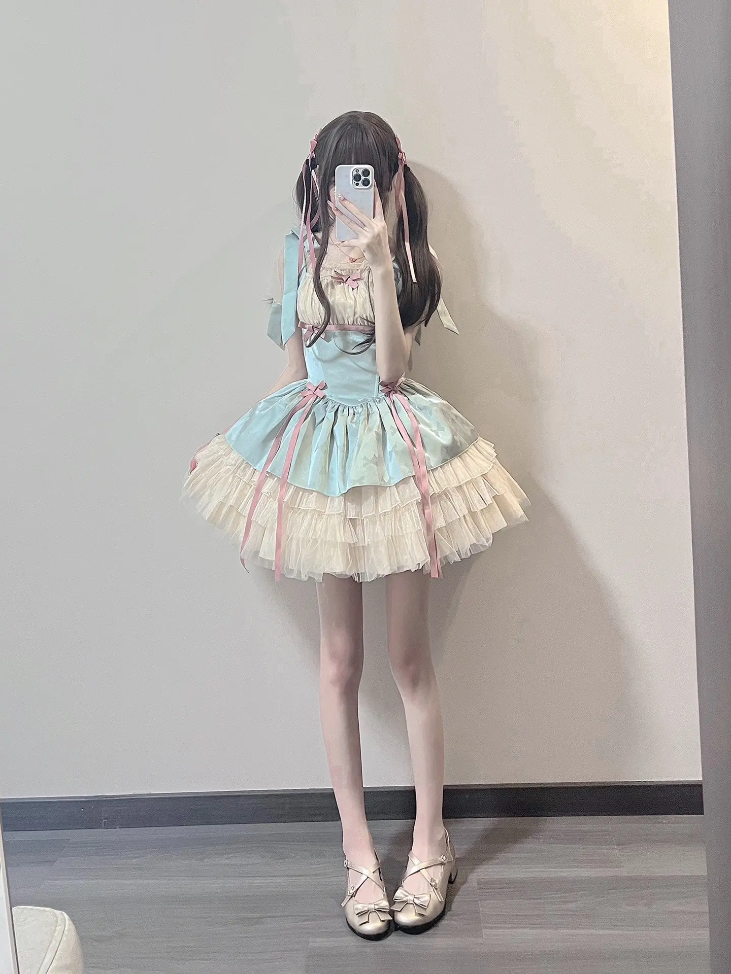 幻想被爱是我最廉价的止痛药