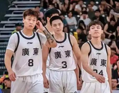 北京时间11月11日，全运会成年组两场半决赛赛程如下：

第一场16：00，四川