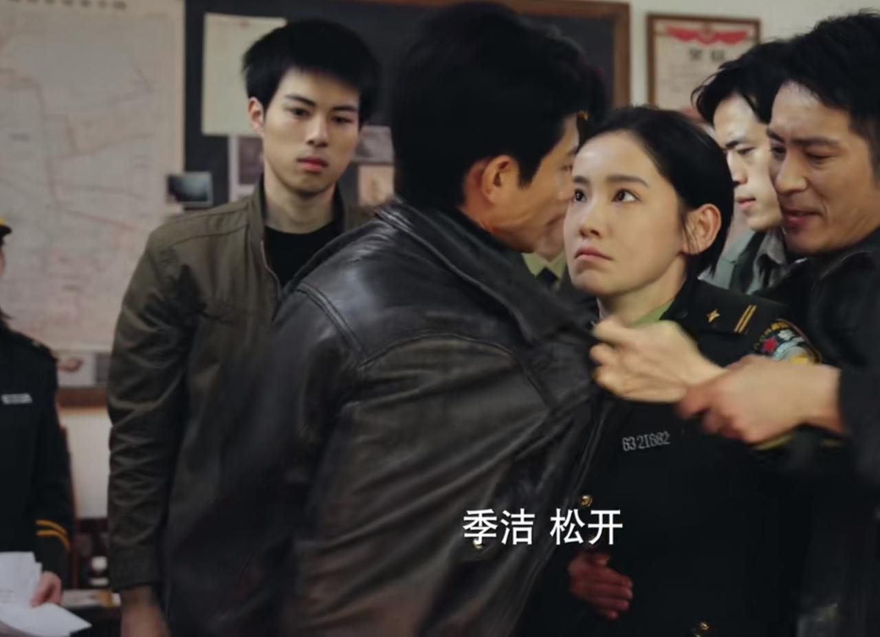 新《重案六组》让人失望，张一山的大曾算是不错，郭晓东的队长太书生气，年轻版的季洁