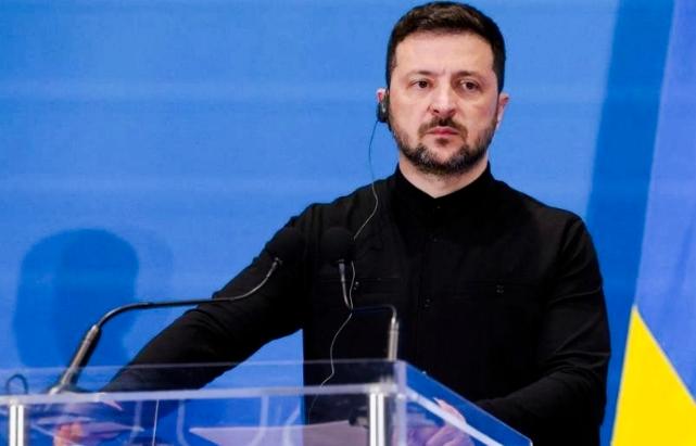 5天反转！泽连斯基为啥突然对华发难？
 
前脚刚派副外长来北京谈友谊，后脚就喊着