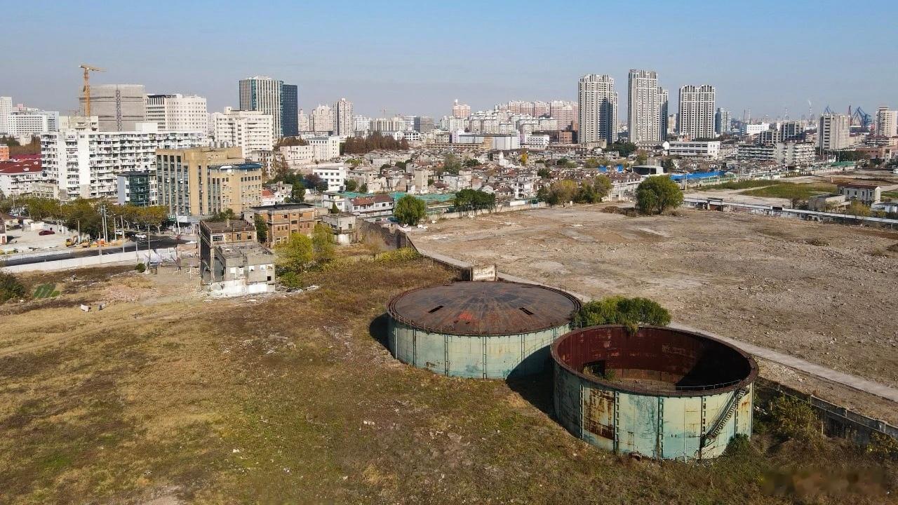 再见，煤气包！四只大铁桶守了上海人68年很多上海人，对老虹口的记忆，是从水电路那