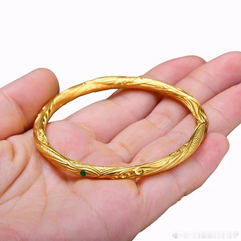 哪吒的手镯  来人！过来给我算算哪吒的同款金手镯需要多少个money? 