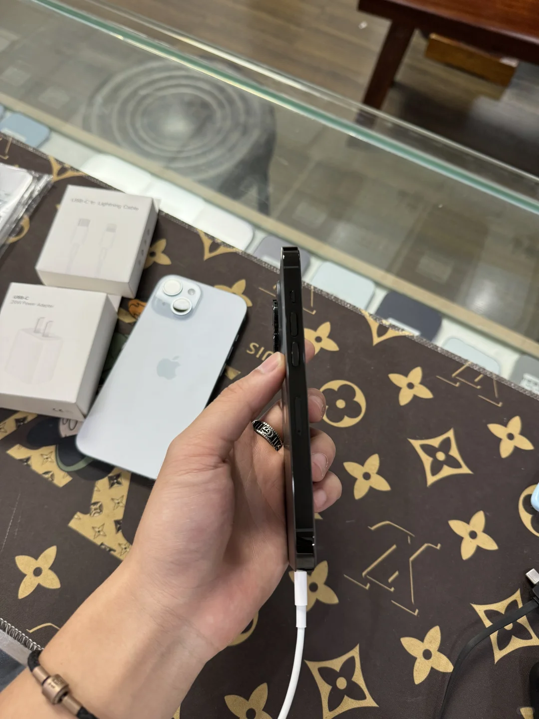 苹果15置换14Pro 算是反向升级吗
