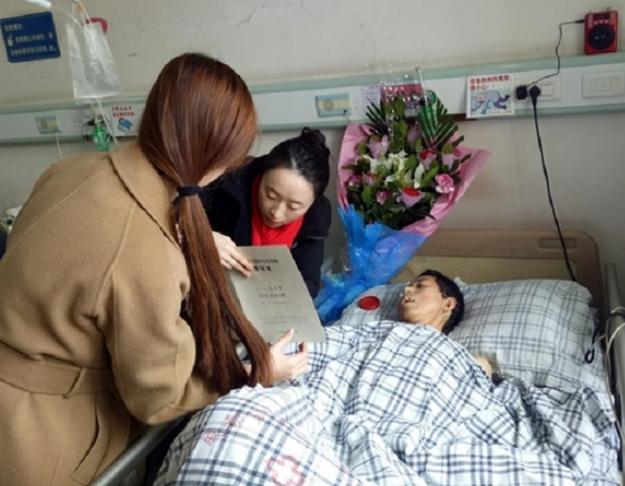 山东济南，一男子瞒着家人带着六十万元积蓄突然消失，九年后男子住进医院连医药费都交