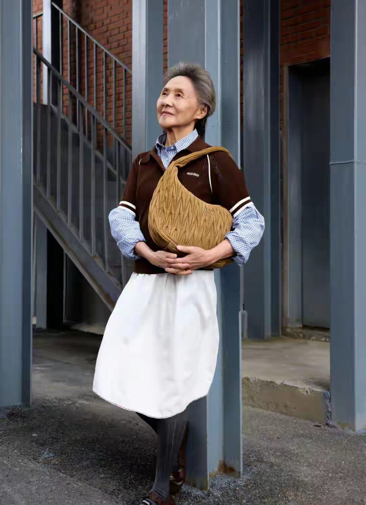 天呐，86岁的吴彦姝又穿Miu Miu了，果然岁月从不败美人！ ​​​