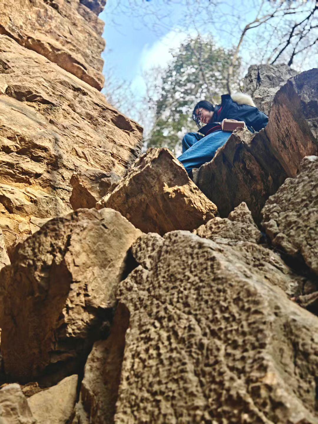 心宽一寸，病退一丈，看淡一切，自在一生
 
人这一辈子，活的其实就是一颗心。心情