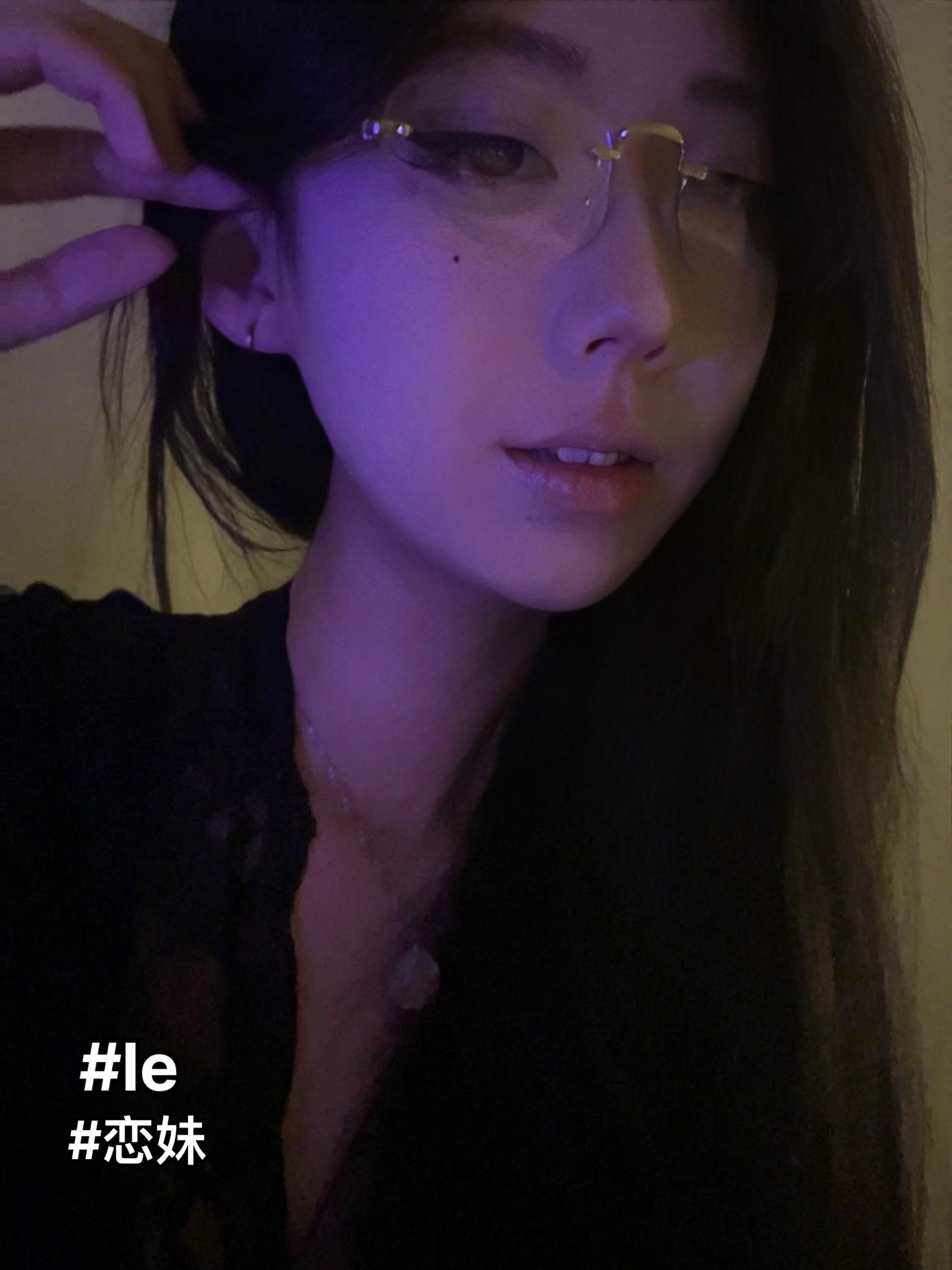 不会放弃妹的……常年 恋妹的人大都 目光清澈，极度自信，且智商逐年提高...