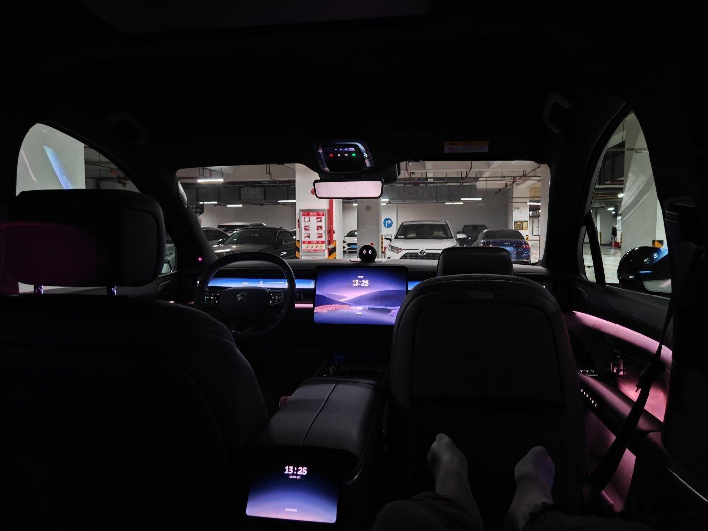 午休完毕，起来搬砖啦蔚来汽车