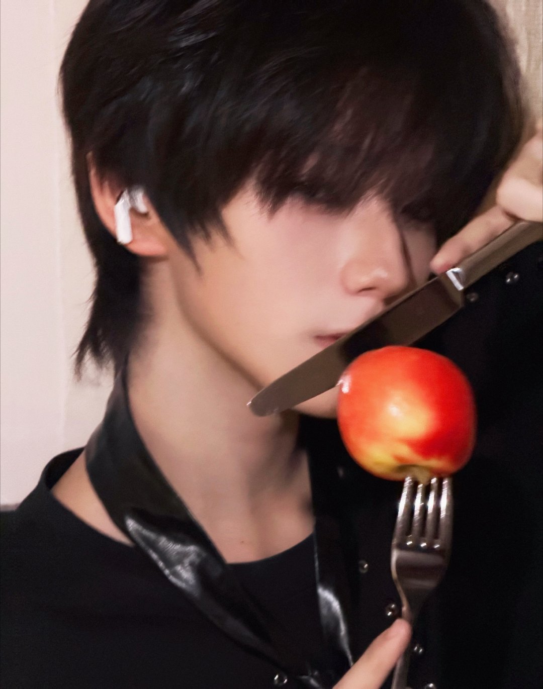 王橹杰杨博文cha王橹杰太适合这种风格 