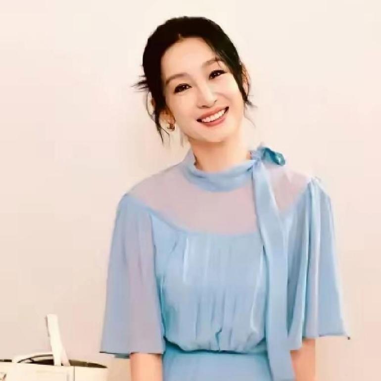 秦海璐护夫发言戳心：好婚姻，无关外貌只看真心
 
别人调侃王新军长相普通，秦海璐