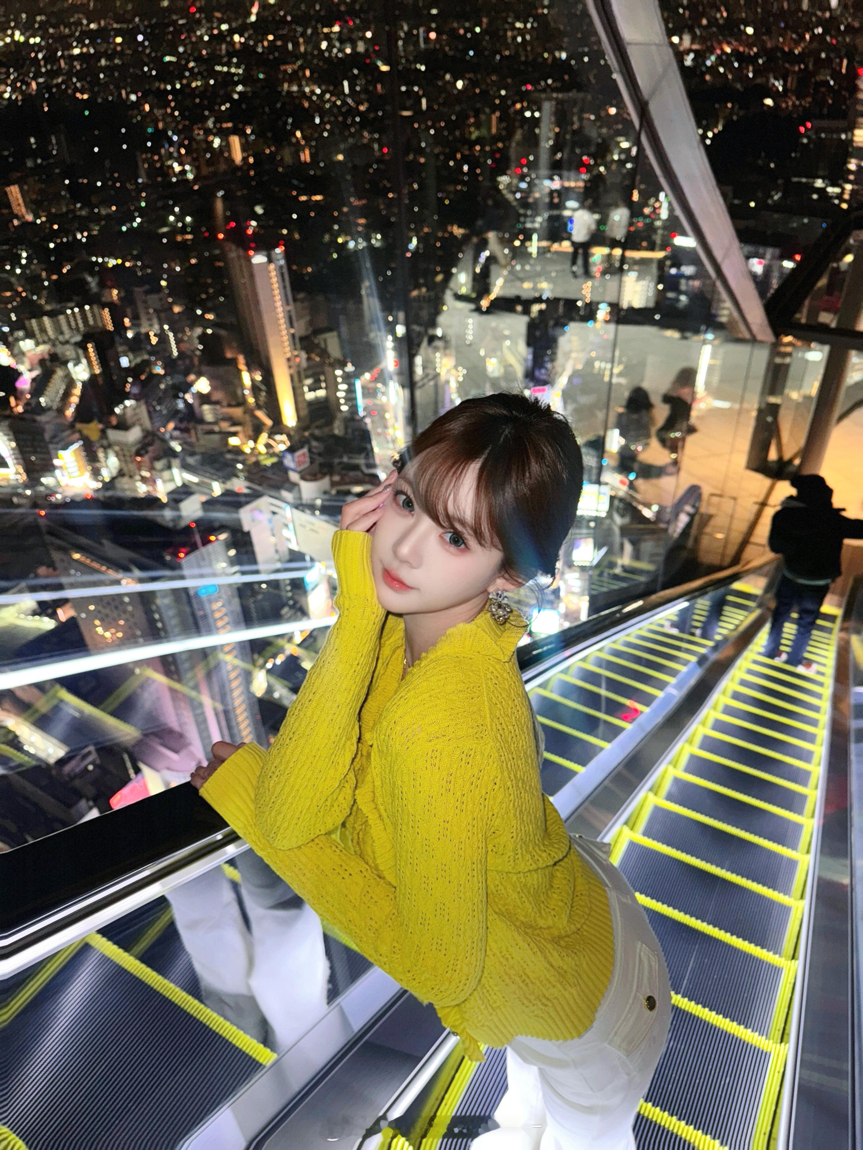 东京迷人眼 🌃但我感觉我好像枯萎了  ​​​