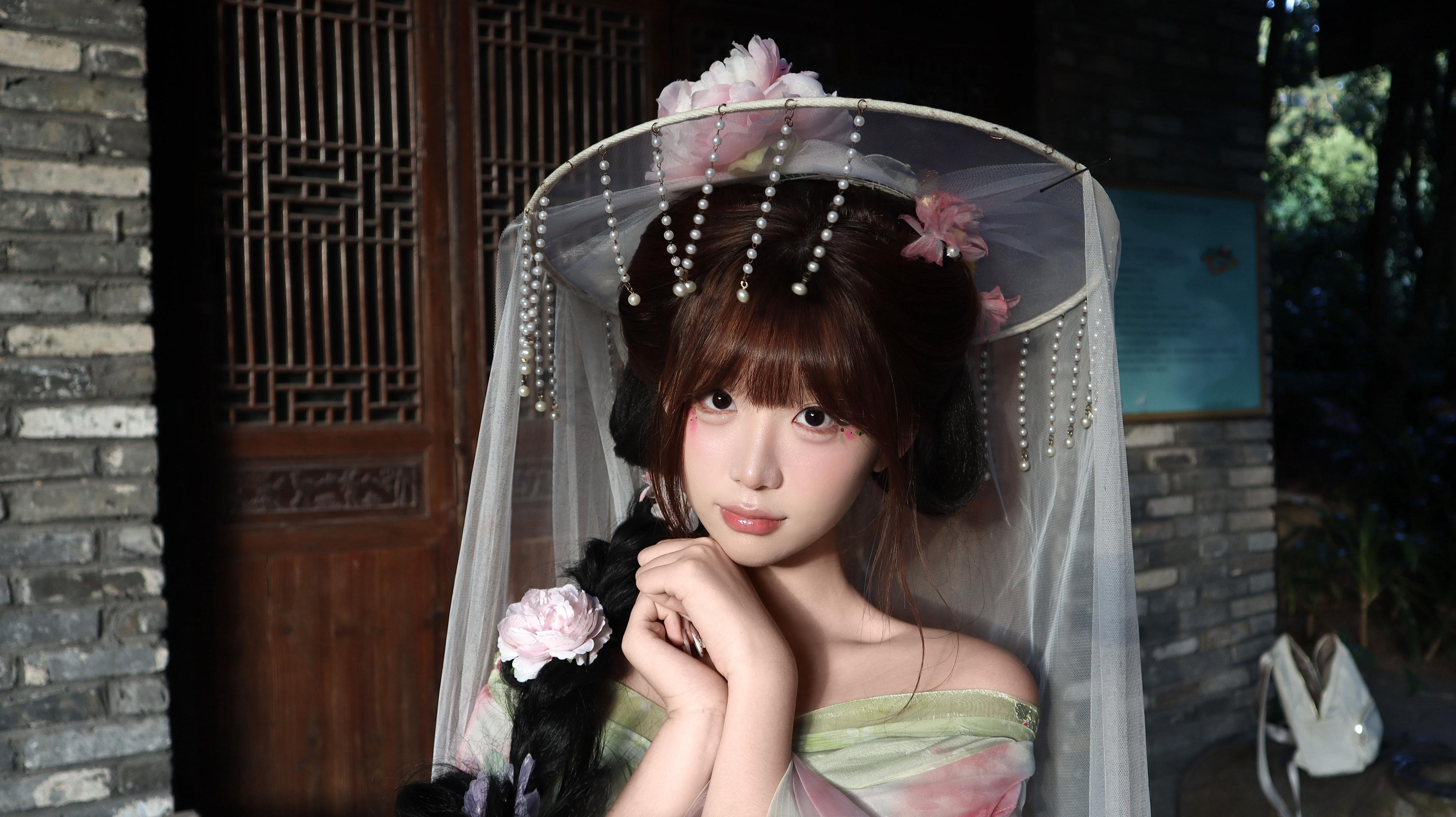 早知道不看言情小说了 居然想一生一世一双人