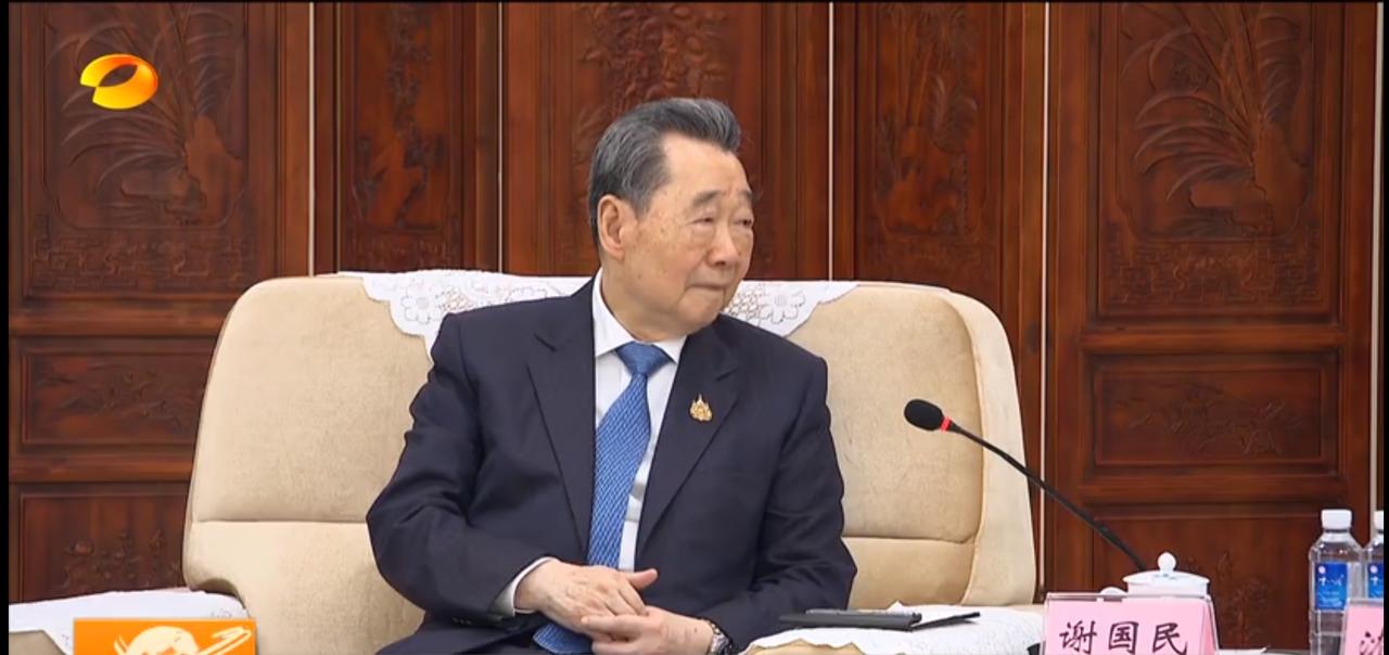 4月10日，泰国正大集团资深董事长谢国民一行，在湖南。
