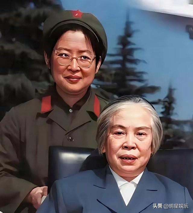 1979年秋，贺子珍当选全国政协委员后赴京。
在毛主席纪念堂，她强撑病体，对着水