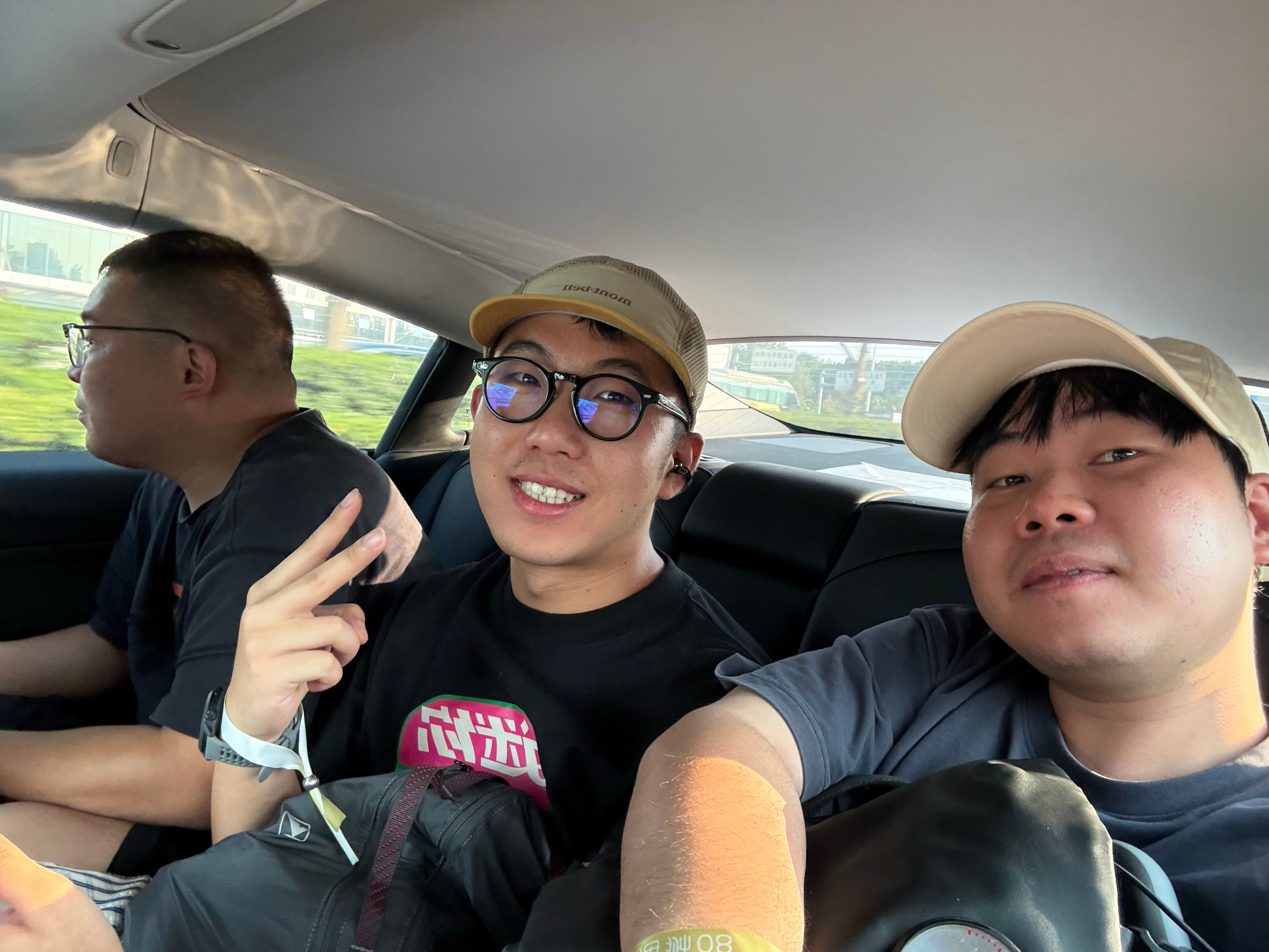 谁开着超帅贼拉风特斯拉model 3 p 带endless mx72 、无限进步