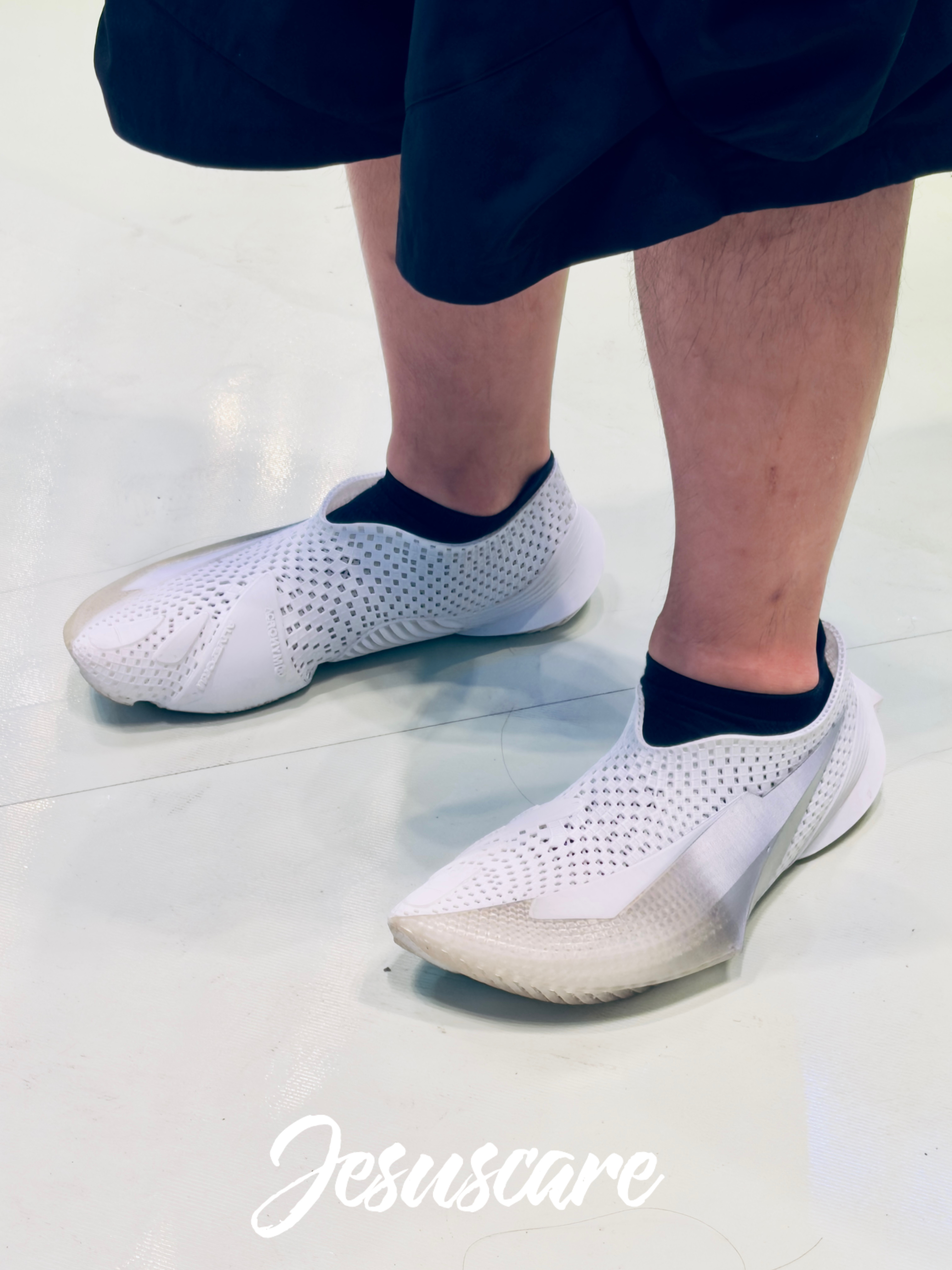 Acronym x AliveformAliveform 联名机能3D打印鞋这鞋