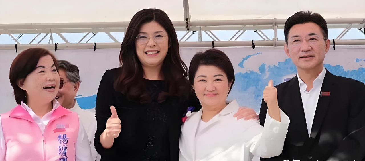 郑丽文放大招！用“平衡术”推动核心人物公开亮相

此前一个多月，卢秀燕以“市