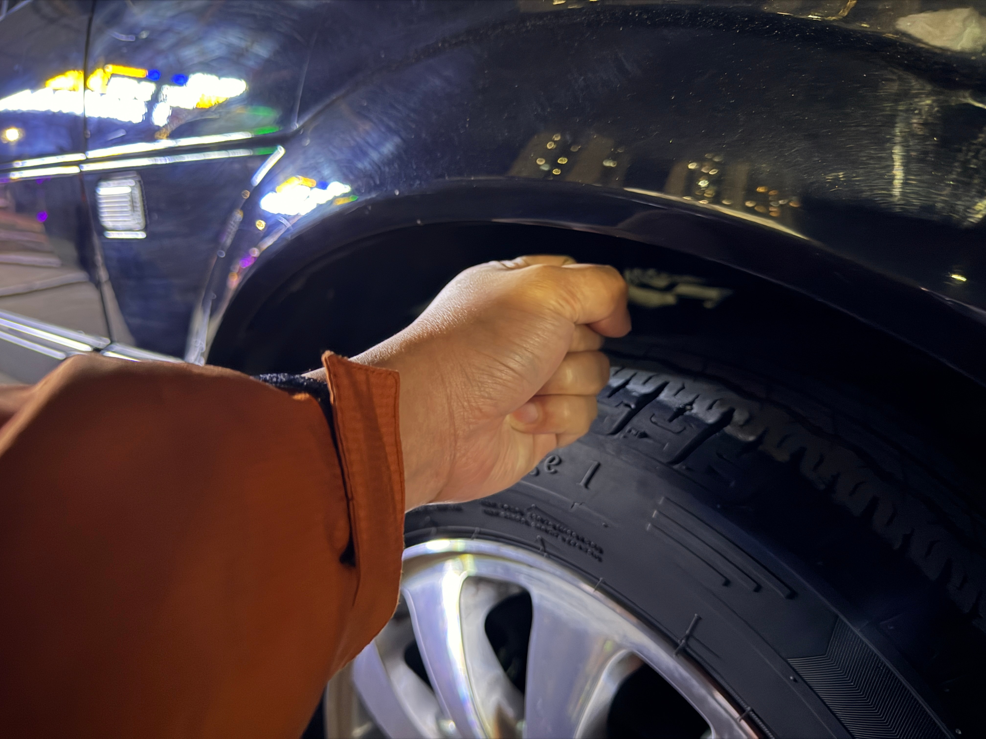 以前什么家庭能拥有一台桑塔纳记得小时候回乡下坐过一次，跑泥路是真随意哈哈哈！大v