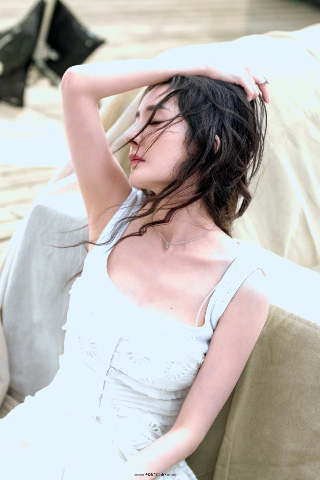 杨幂 ym杨幂冯娷 ym杨幂冯湮儿 “当我抬头仰望原本漆黑的星空 是你的出现让它