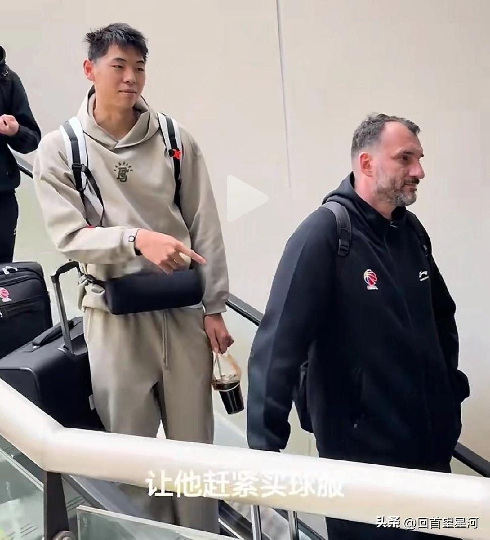 崔永熙这是情商低啊！居然敢这么说，居然说广东队没人了，还让球队外籍教练赶紧买球衣