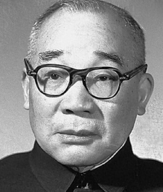 1951年，马寅初向毛泽东争取支持工作，毛泽东回应：我亲自授你尚方宝剑，你放心去