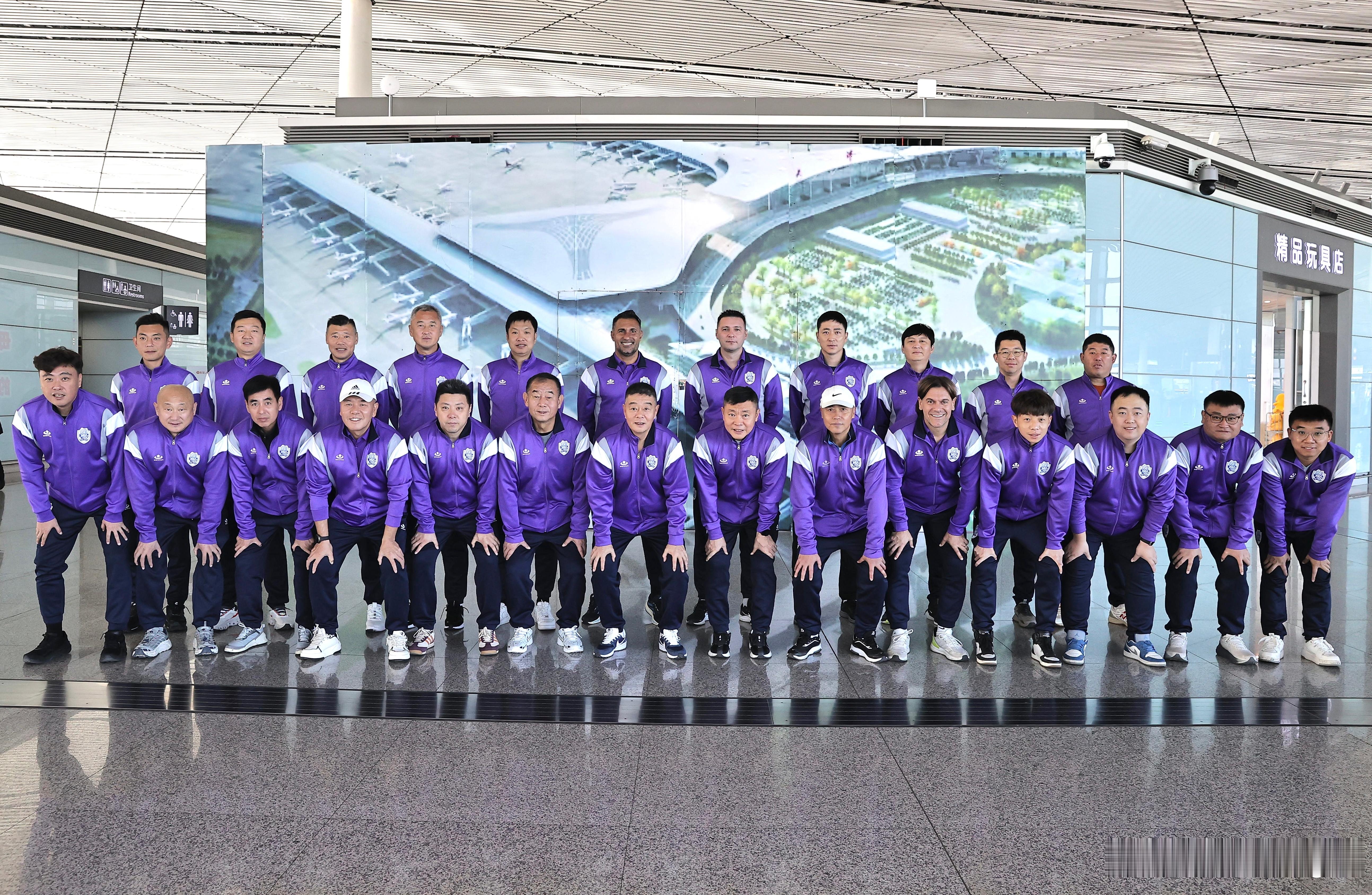 出发以球会友 快乐足球天津老甲a 天津·天津滨海国际机场