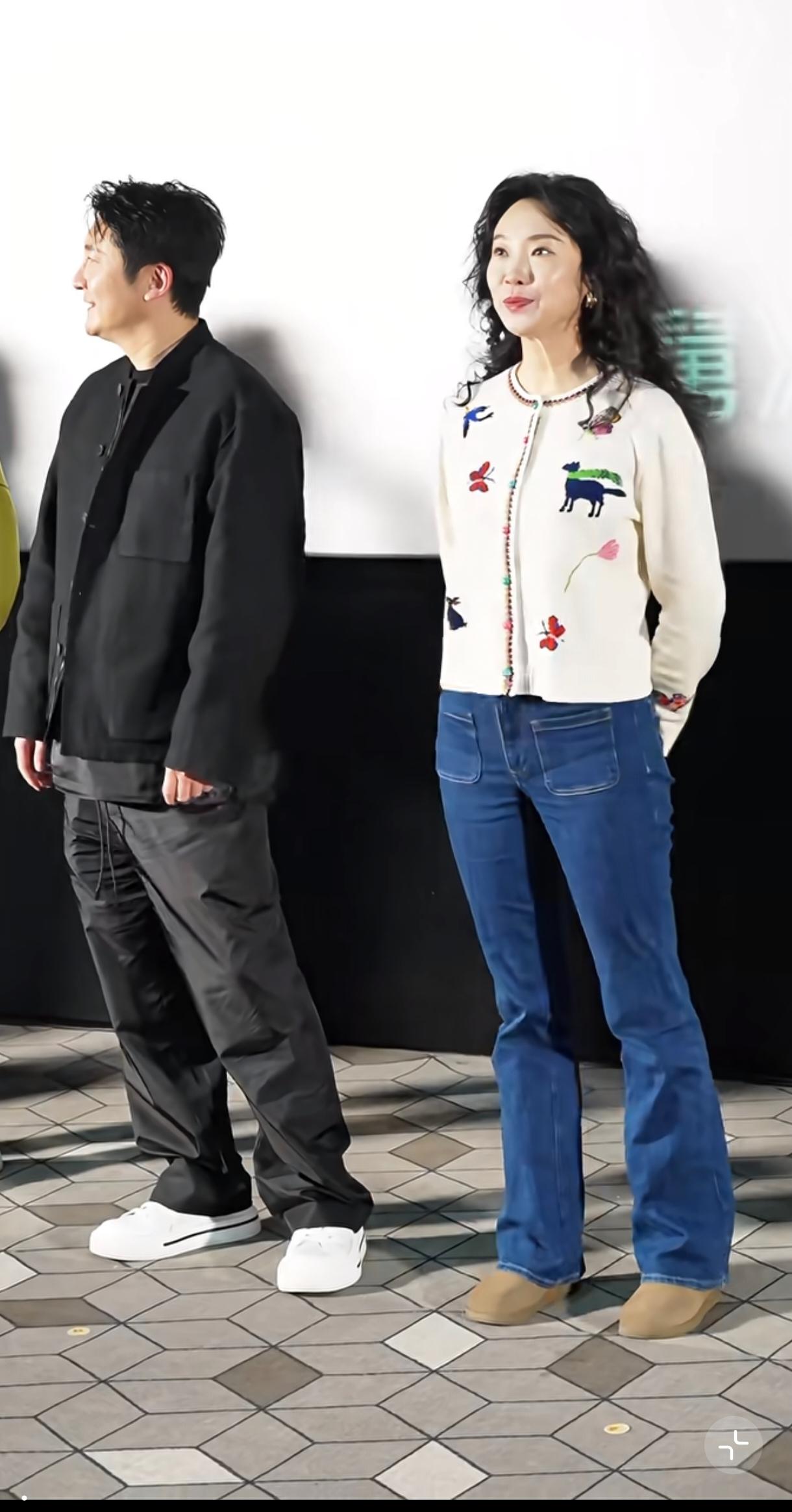 王佳佳说她172，看着和郭京飞差不多呀？从小练舞，腿长差异惊人。郭京飞胖了点，显