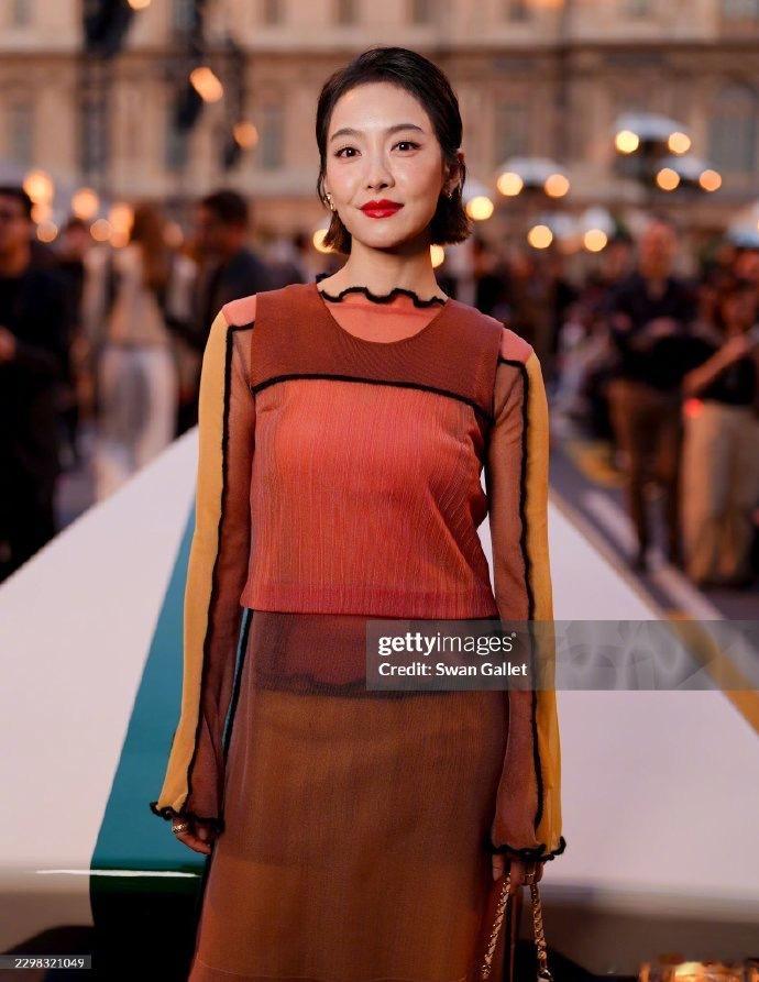 Lisa、卢昱晓、宋茜、钟楚曦亮相LV大秀，谁最佳？ 