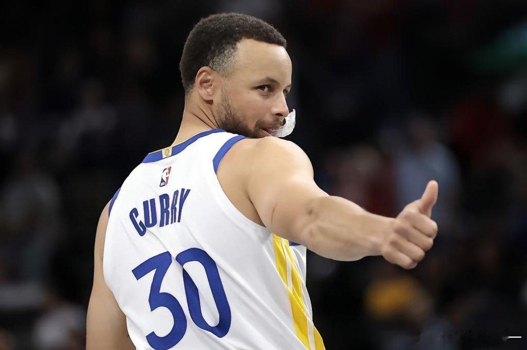 库里就是三分的神率队逆转，库里23投12中&三分12中7砍下35分，正负值+9北