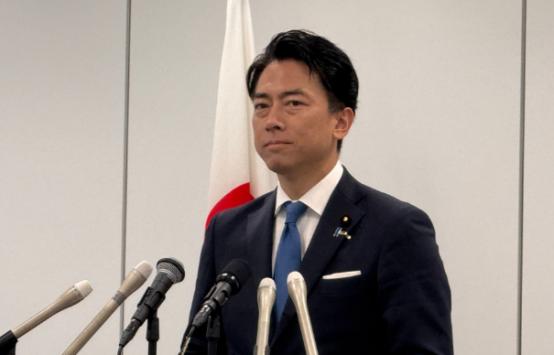 日本终于摊牌了，直接宣布向12个国家“免费送武器”。很多人以为这是岸田文雄在做“