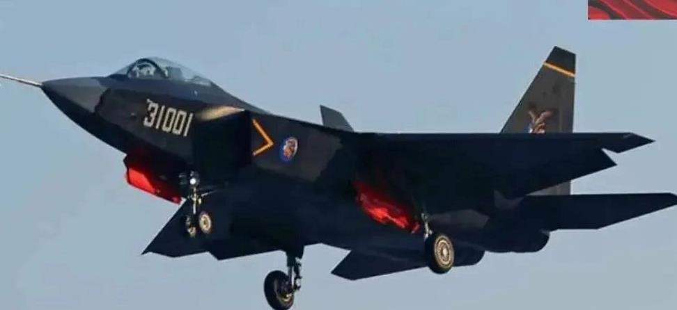 从FC31到歼35，如今吊打美军F35C的国产舰载王牌歼35，早年竟是没人疼、没