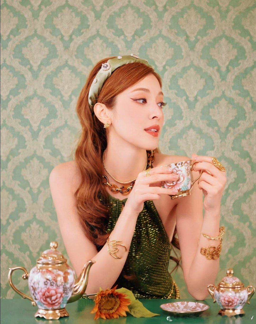 白天Barbie Girl，夜晚Party Queen，每个造型都诠释到位！陈凯