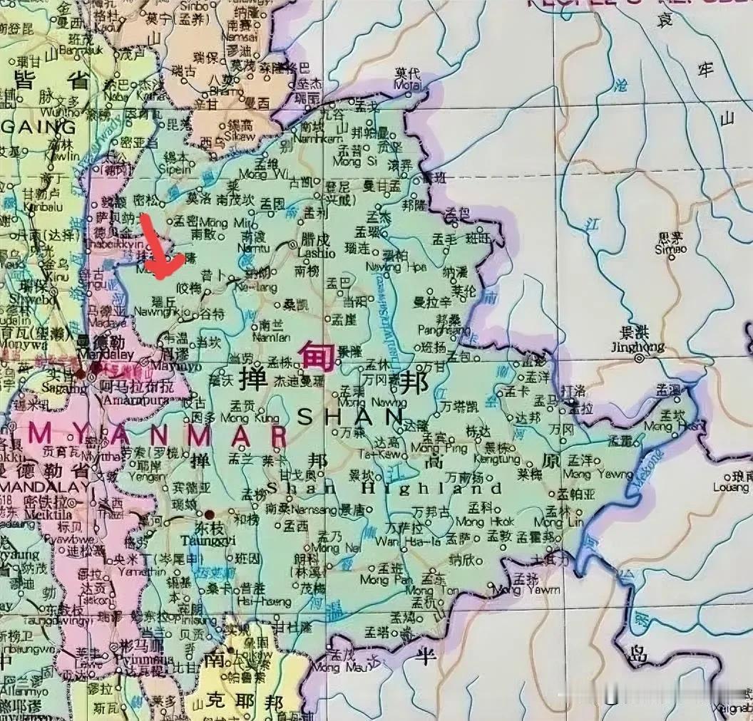 缅军承认向中国红十字车队鸣枪
     据缅媒消息:4月2日，缅甸军方发言人佐敏