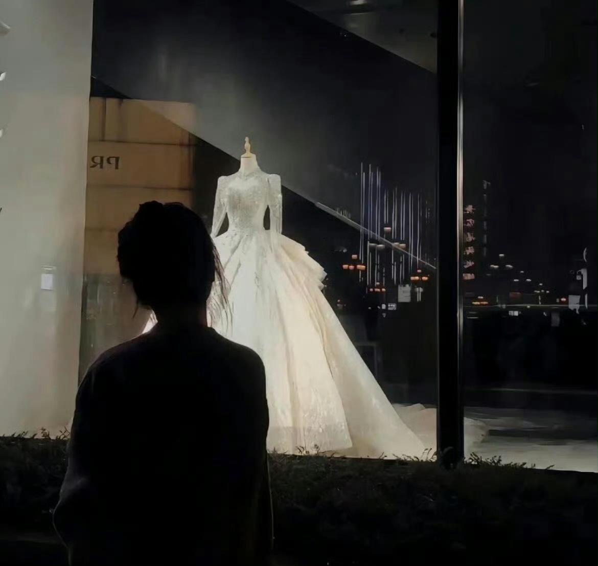 《一个姐姐离婚时发的朋友圈》 ​ ​​​