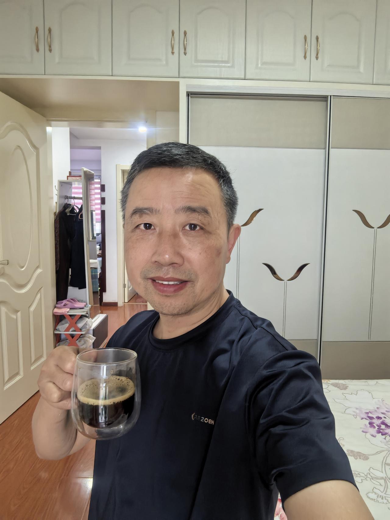 今天是我戒酒的第338天，恰逢端午节。中午在母亲家聚餐，由我全程掌勺。

中午吃