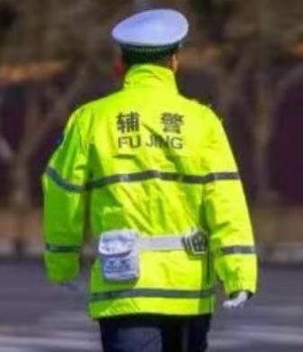 2026年辅警改革将会进一步提升并规范加班费标准，不过具体的涨幅以及执行办法，要