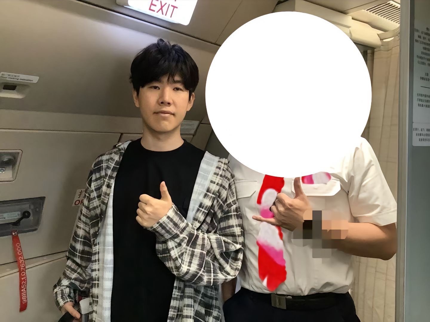 #TheShy抵达上海# 网友上海偶遇TheShy，Shy哥这次来上海是为了拍摄