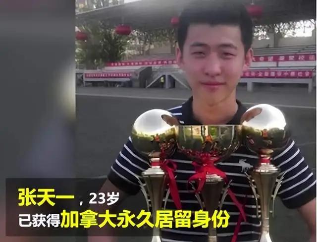 2015年9月27日，农历八月十五，中国的中秋节，地点加拿大的温哥华，一中国男子