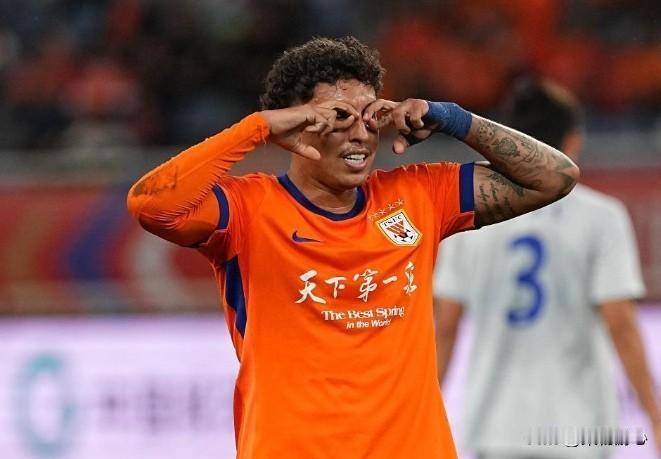 足协杯八强前瞻   泰山迎战海港，双方五五开，胜负充满悬念。
 
9月1日19点