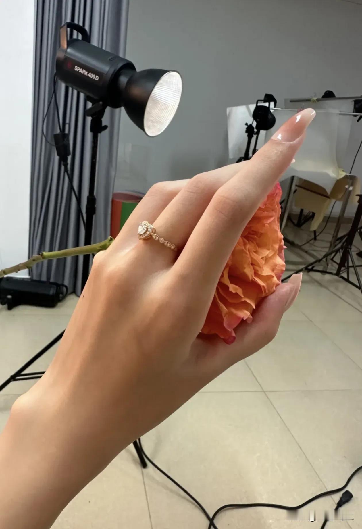 手上青春