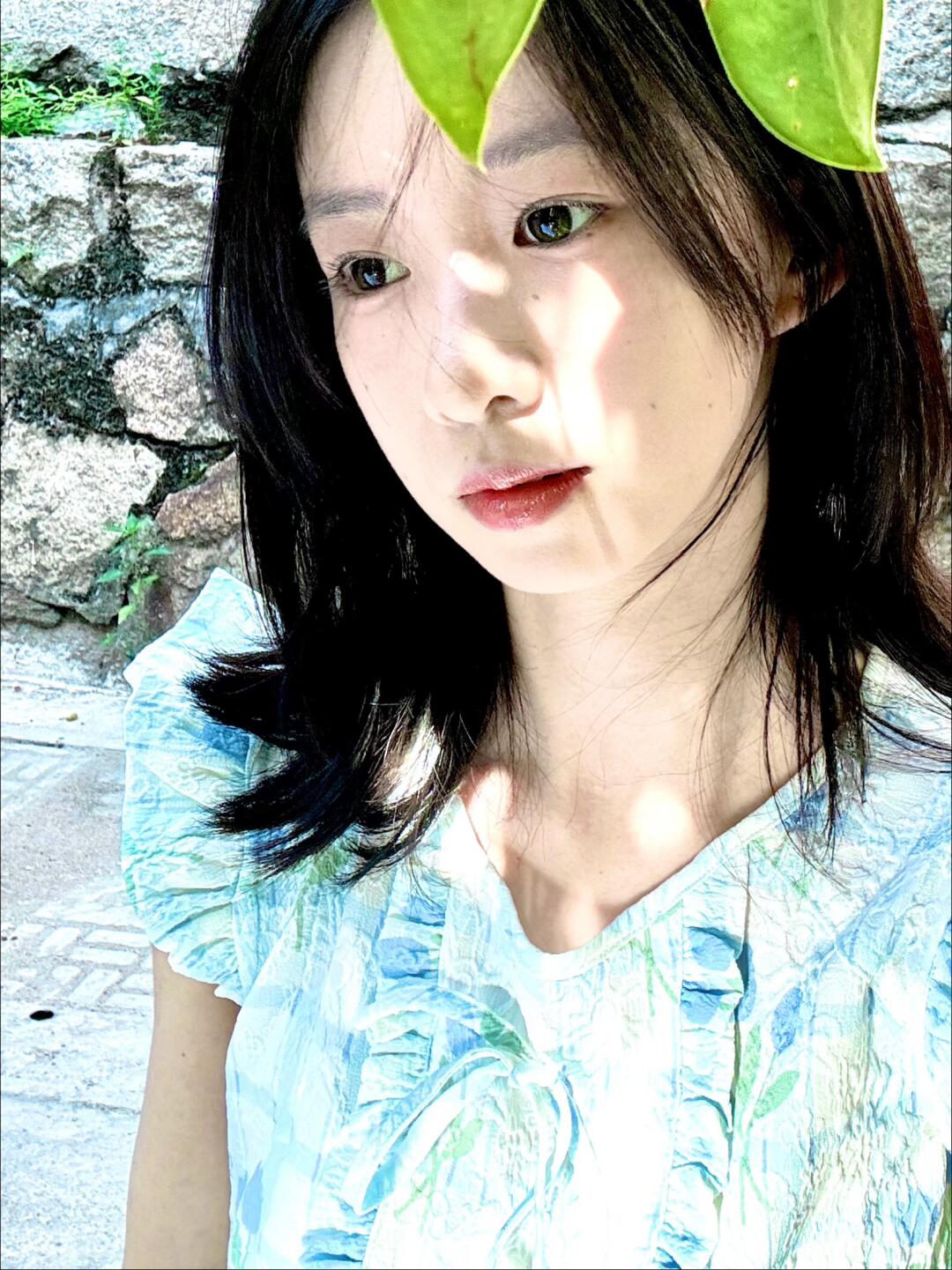 树影在脸上🌿