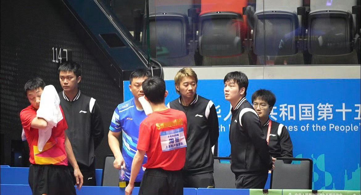 赛场上是稳赢的王者，场下是靠谱的指导，既能自己披荆斩棘，又能带队乘风破浪，业务能