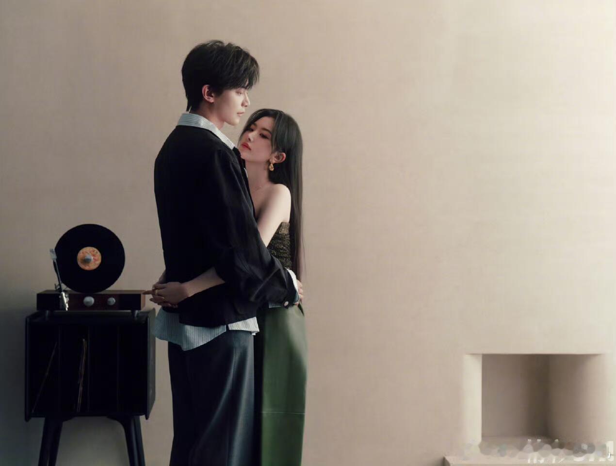 雪凯绝配邓凯孔雪儿正缘邓凯孔雪儿正缘，雪凯绝配，谁懂还没开拍就先定了孔雪儿邓凯，