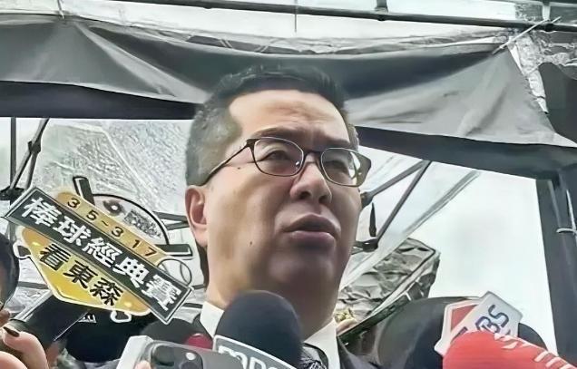 不装了！国民党副主席萧旭岑2月27日表示，“今天全世界的民主国家都认为要跟中国大