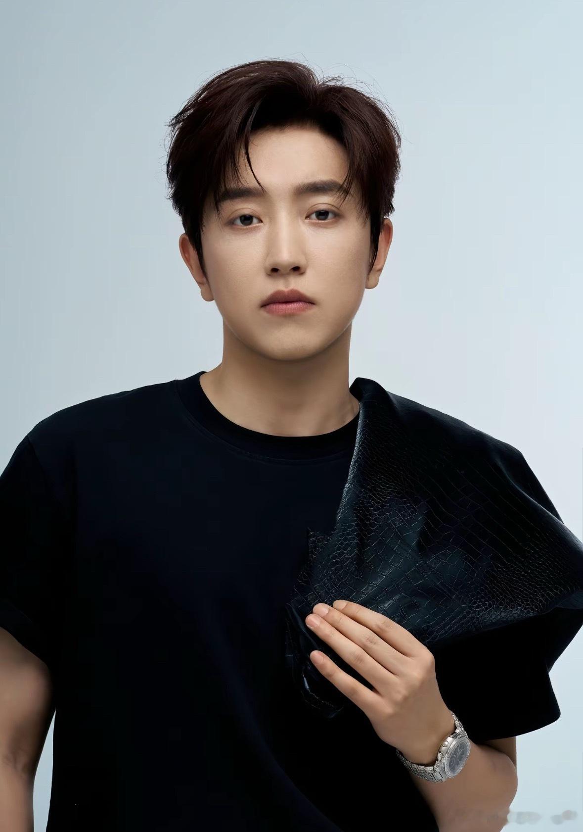 网红白冰偷税911.18万4000万粉丝，一堆豪车，被实锤偷税漏税，实在不应该啊