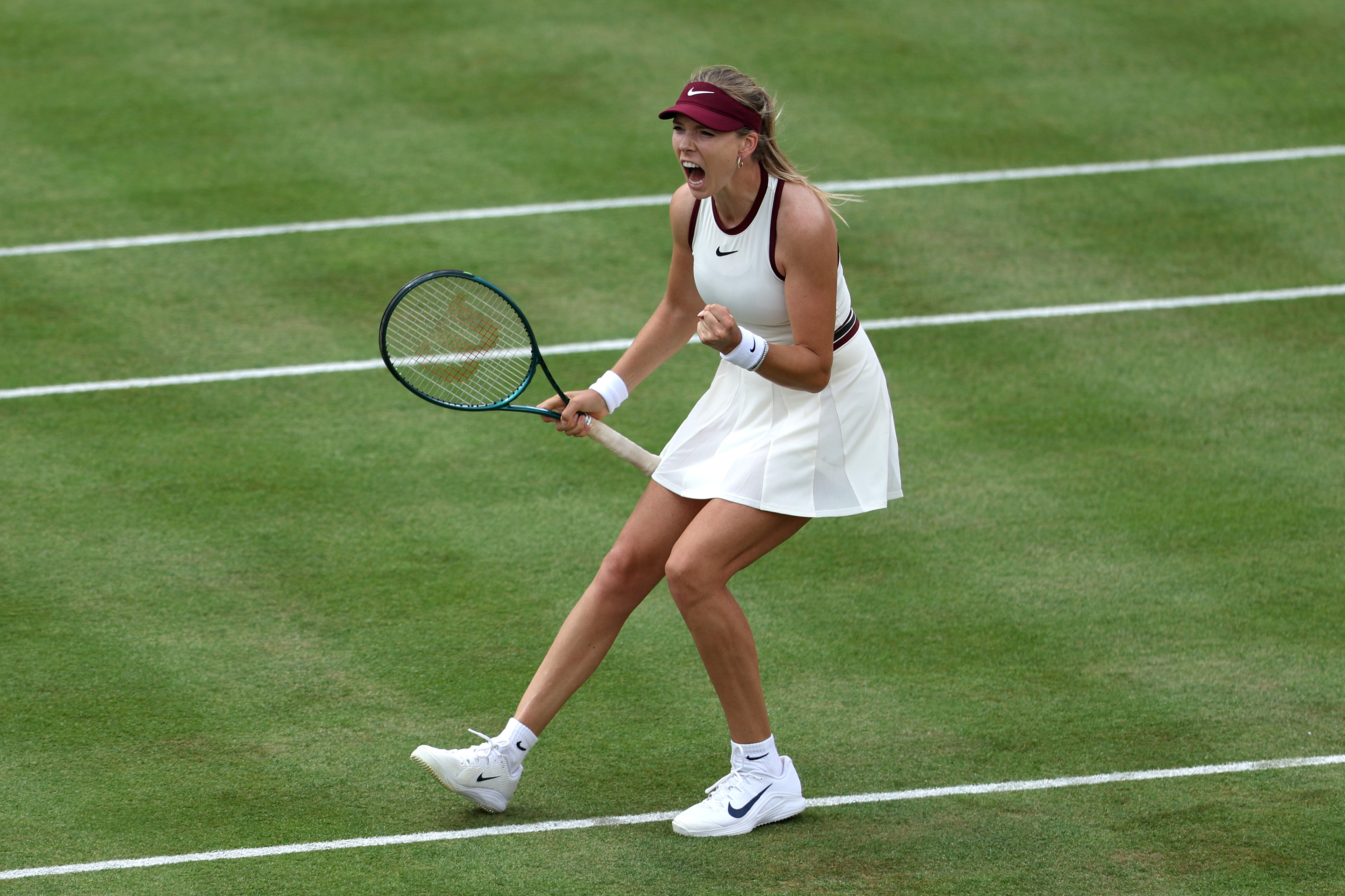 两位本土球员携手晋级✅WTA500伦敦站，博尔特以7-6(4) 1-6 6-4淘